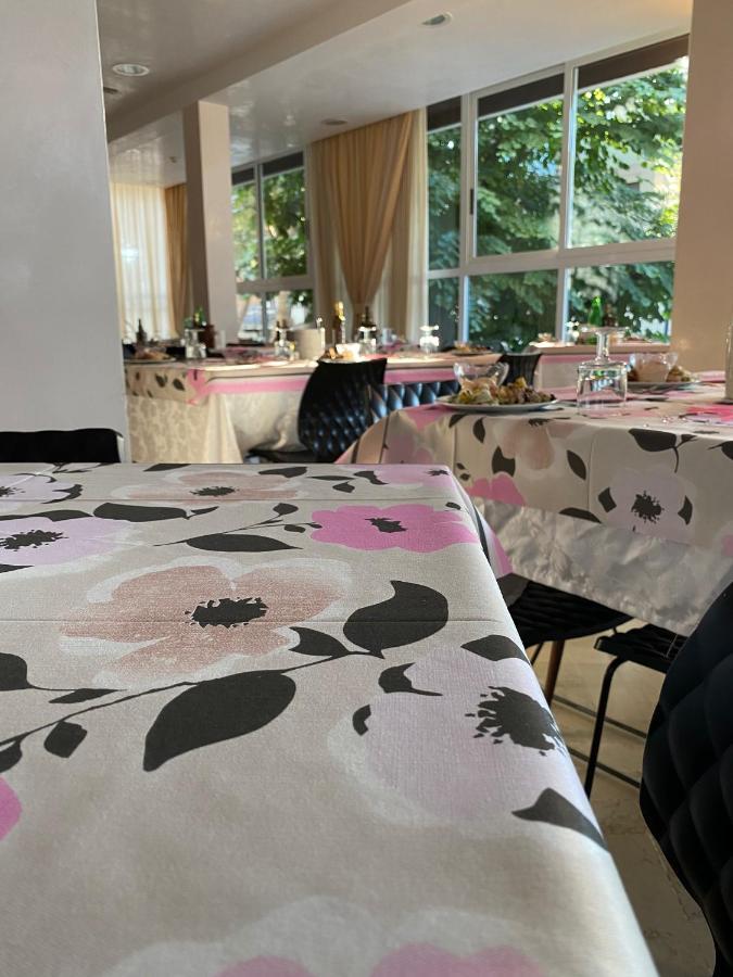Mon Hotel 미사노아드리아티코 외부 사진